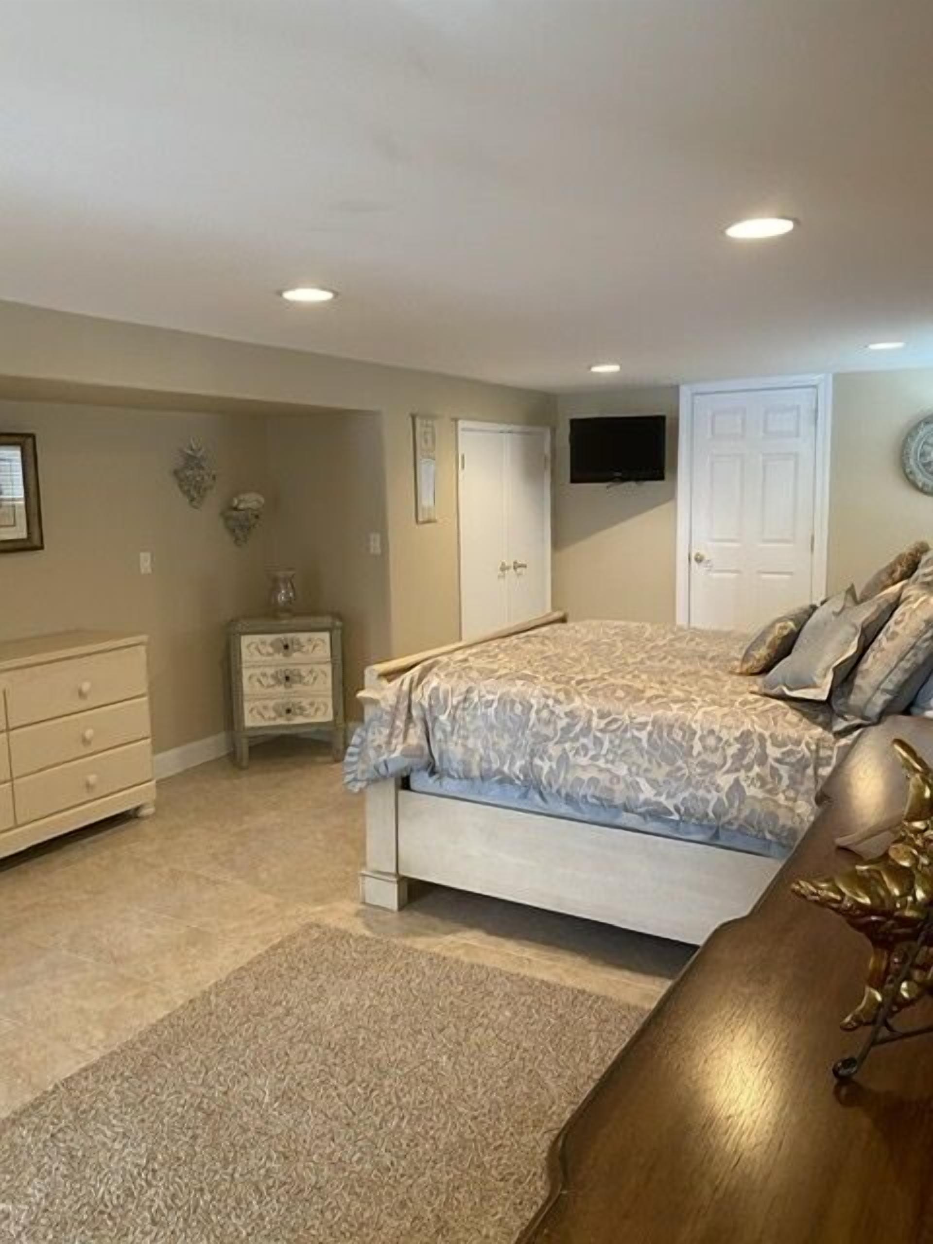 Single family home in the heart of Townsend Inlet!