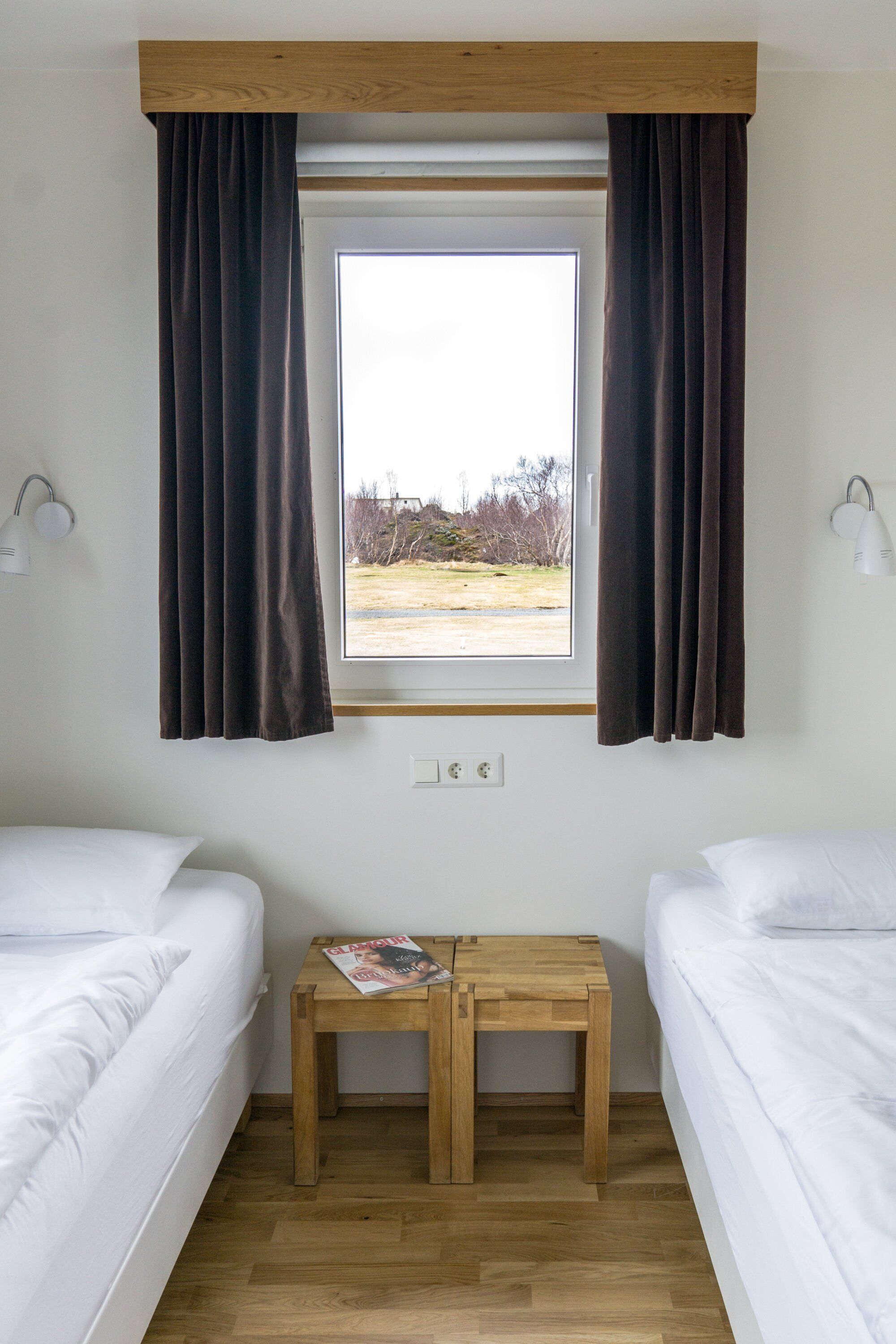 Hypo-allergenic bedding, laptop workspace, free WiFi, bed sheets