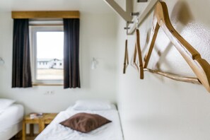 Standard Twin Room, Private Bathroom | Wardrobe - Vogahraun 4 (Myvatn)
