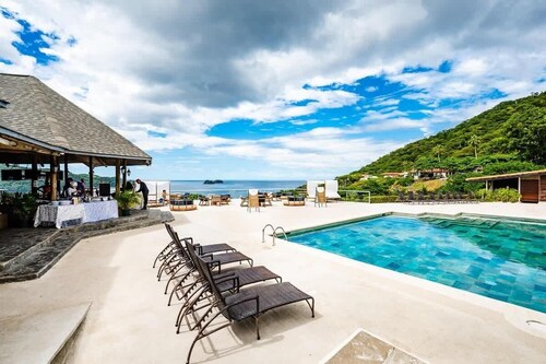 Private Pool Villa, Walk to Beach & Resort Access