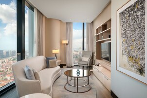 One-Bedroom Residence with Sea View | Premium bedding, Tempur-Pedic beds, minibar, in-room safe