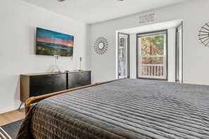 3 chambres, fer et planche à repasser, lit parapluie, Wi-Fi