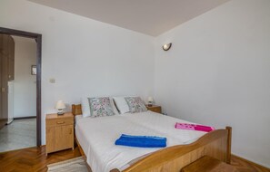Apartment | 2 bedrooms, free WiFi