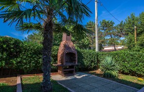 BBQ/picnic area