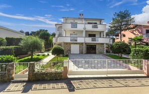 Apartment | Exterior