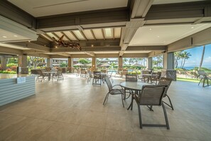 Outdoor dining - Wailea Ekahi Studio#48-D Gorgeous Studio, Keawakapu Beach! (Wailea)