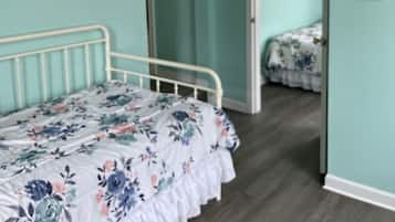 4 Schlafzimmer, Zimmersafe, kostenloses WLAN, Bettwäsche