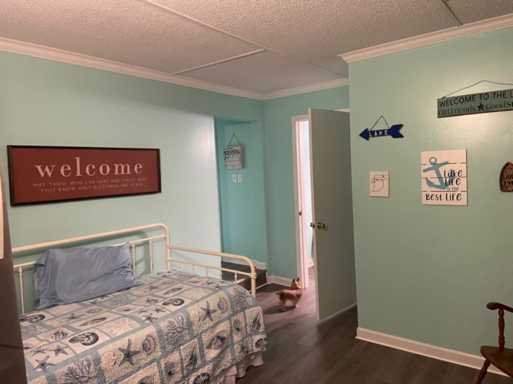 Full House on the Lake with Free kayaks and a paddleboat!!