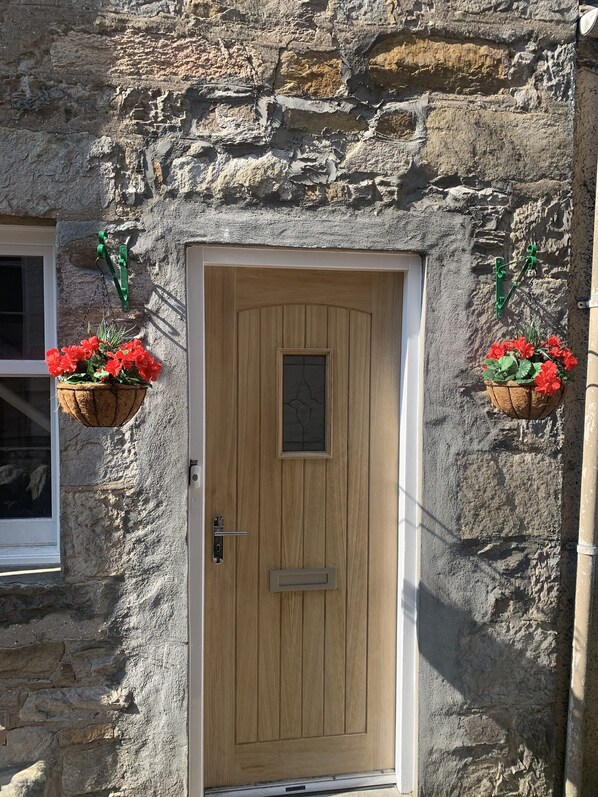 Apartment | Exterior - 1 Bed Flat - Sleeps 2 - Wifi (Pitlochry)