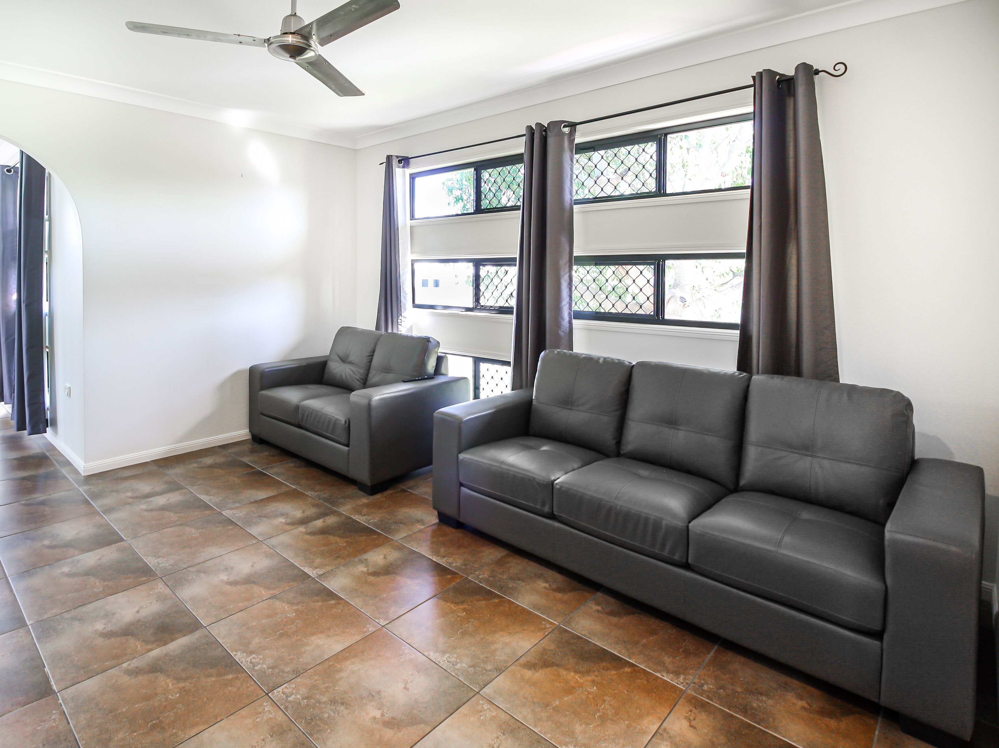 💎Serenity - Pet friendly 4brm, 2bth, airconditioned throuought💎