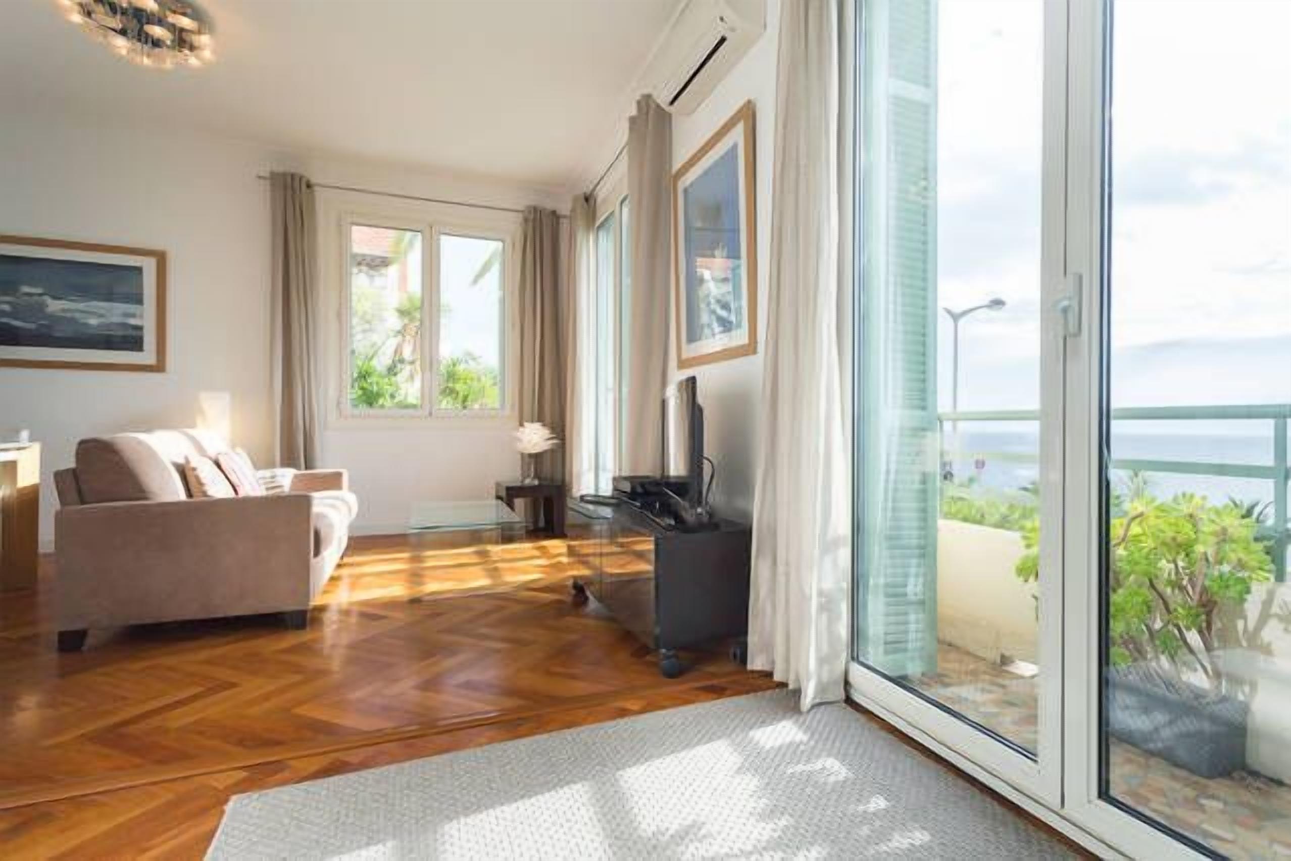 Nice Apartment-villa Seaside terrace garden