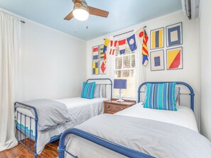 Iron/ironing board, internet, bed sheets - Coquina Cottage | Pool, Short Walk to the Beach (Tybee Island)