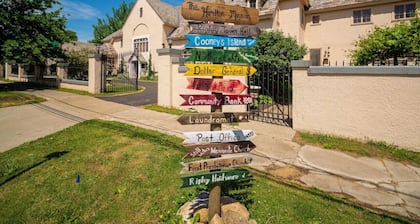 Entire Mansion · The Hamilton Mansion with Extraordinary Spaces