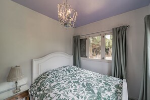 Casa, 3 habitaciones | 3 habitaciones, minibar, escritorio y espacio para trabajar con laptop