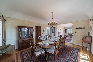 Casa, 3 habitaciones | 3 habitaciones, minibar, escritorio y espacio para trabajar con laptop