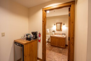 Condo, 3 Bedrooms | Bathroom