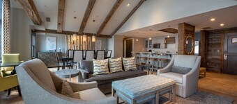 Three Bedroom Mountain Chic 6th Floor Penthouse with Amazing View 3 Condo - No Cleaning Fee! by RedAwning