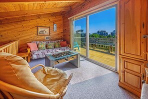 Smart TV, books, stereo - Oceanview Dog Friendly w/ Private Pool, Screened Porch, Smart TVs, Beach Nearby (Salvo)