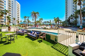 Terrace/patio - Destin Gem @ The Palms - Jr Suite w/Pool|Fast WiFi (Destin)