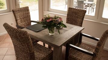 Condo | In-room dining