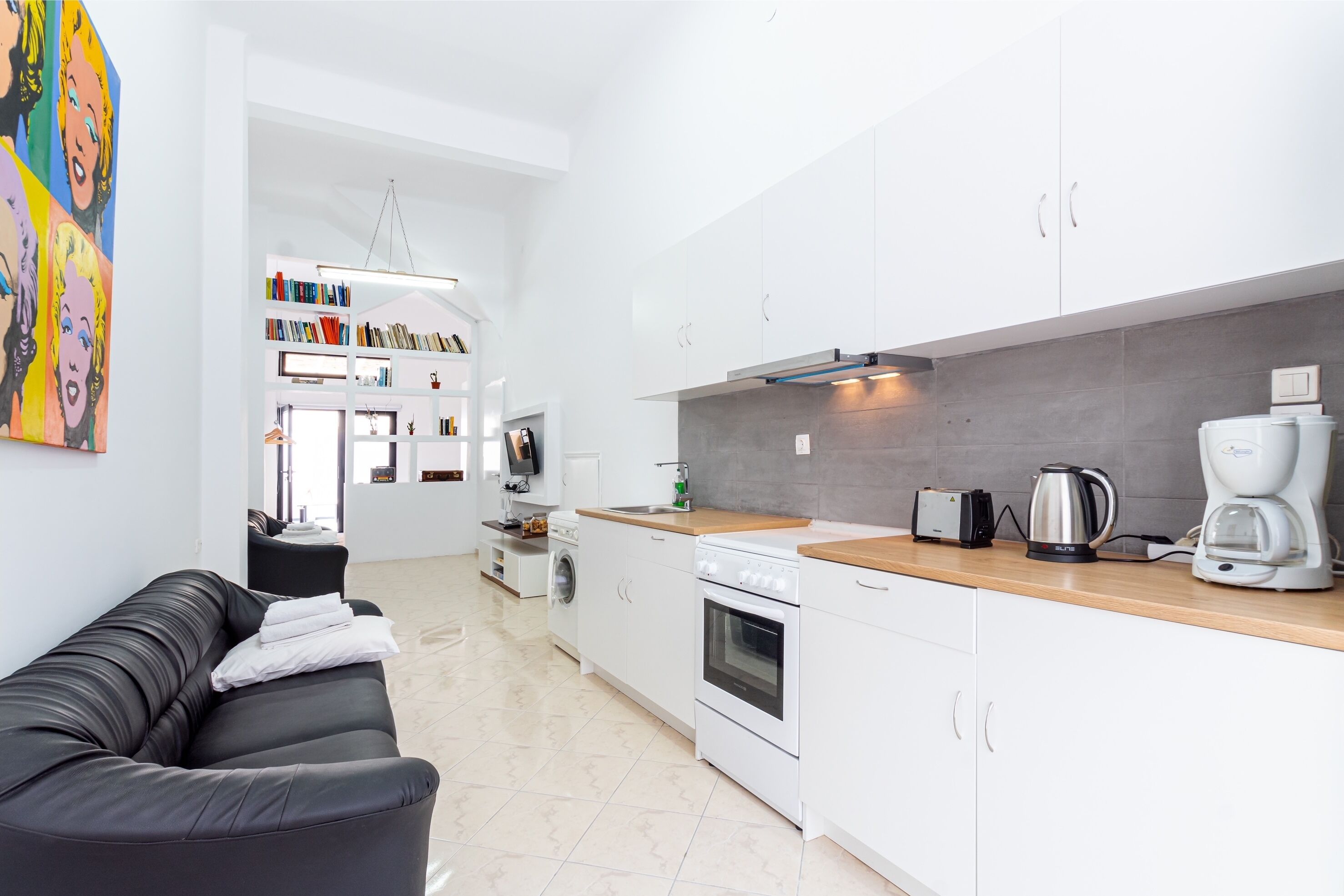 المنشأة من الداخل