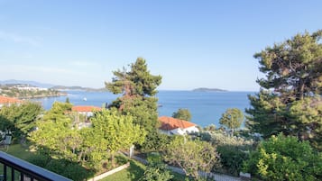 One-Bedroom Apartment | Vistas desde la habitación