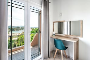 Studio with Sea View