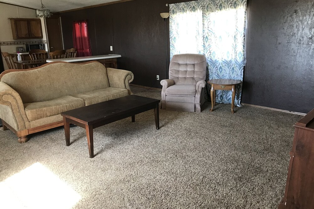 Comfortable Family Hunting Lodge