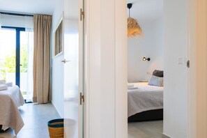 4 slaapkamers, een kluis op de kamer, een strijkplank/strijkijzer