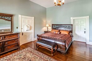 1 habitación, escritorio, tabla de planchar con plancha y wifi gratis