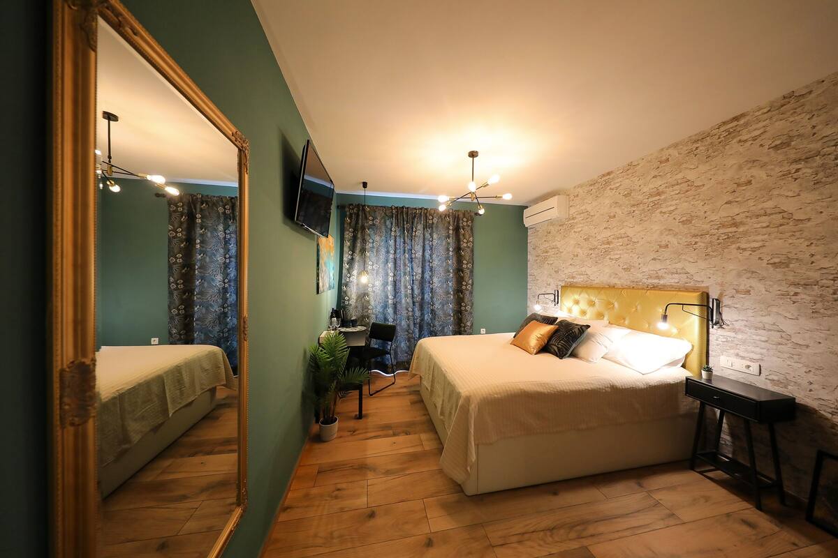 Grand Double Room, City View | In-room safe, desk, blackout drapes, iron/ironing board