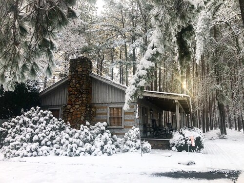 Upscale Log Cabin at Ferndale: An Elegant Retreat