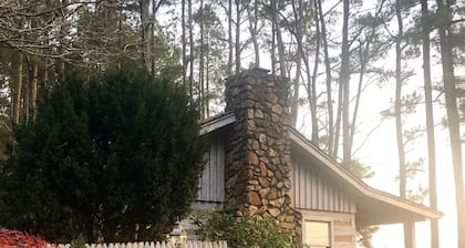 Upscale Log Cabin at Ferndale: An Elegant Retreat