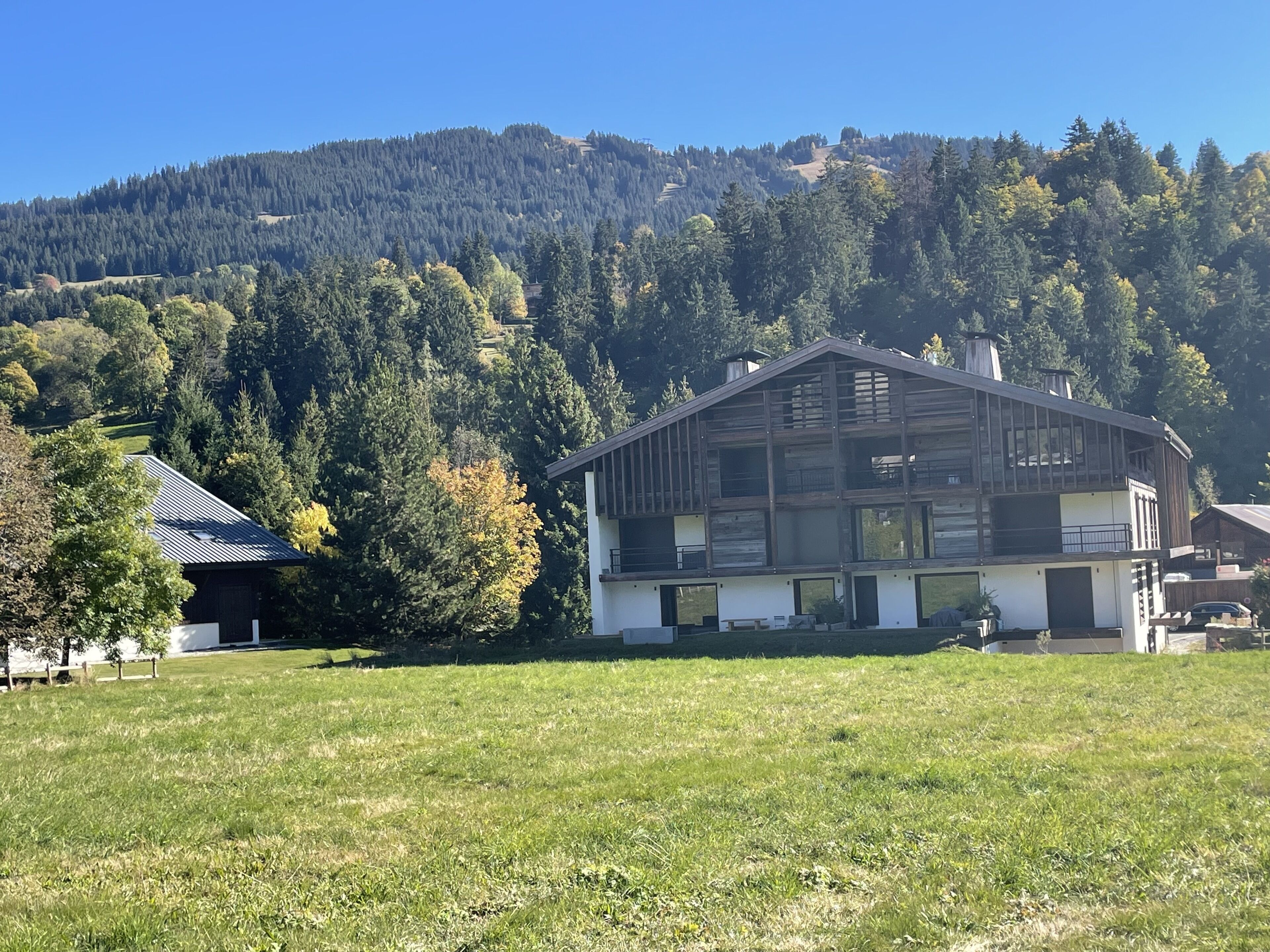 Appartement 170 m2, 4 Chambres / Rez-de-jardin / 10 min à Pied du Centre