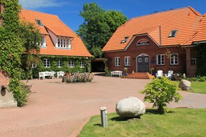 Courtyard - Das Backhaus 3 (Stoltebuell)