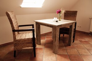 Condo | In-room dining - Das Backhaus 3 (Stoltebuell)