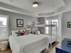 3 chambres, fer et planche à repasser, Internet gratuit, draps fournis