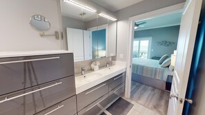 2 bedrooms, iron/ironing board, internet, bed sheets - Bay View Villas 208 | Fantastic Sunset Views, Pool Access (Tybee Island)