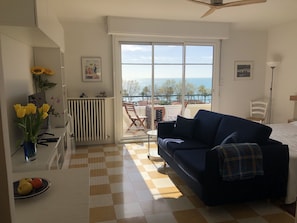 Smart-TV, DVD-Player, Videothek