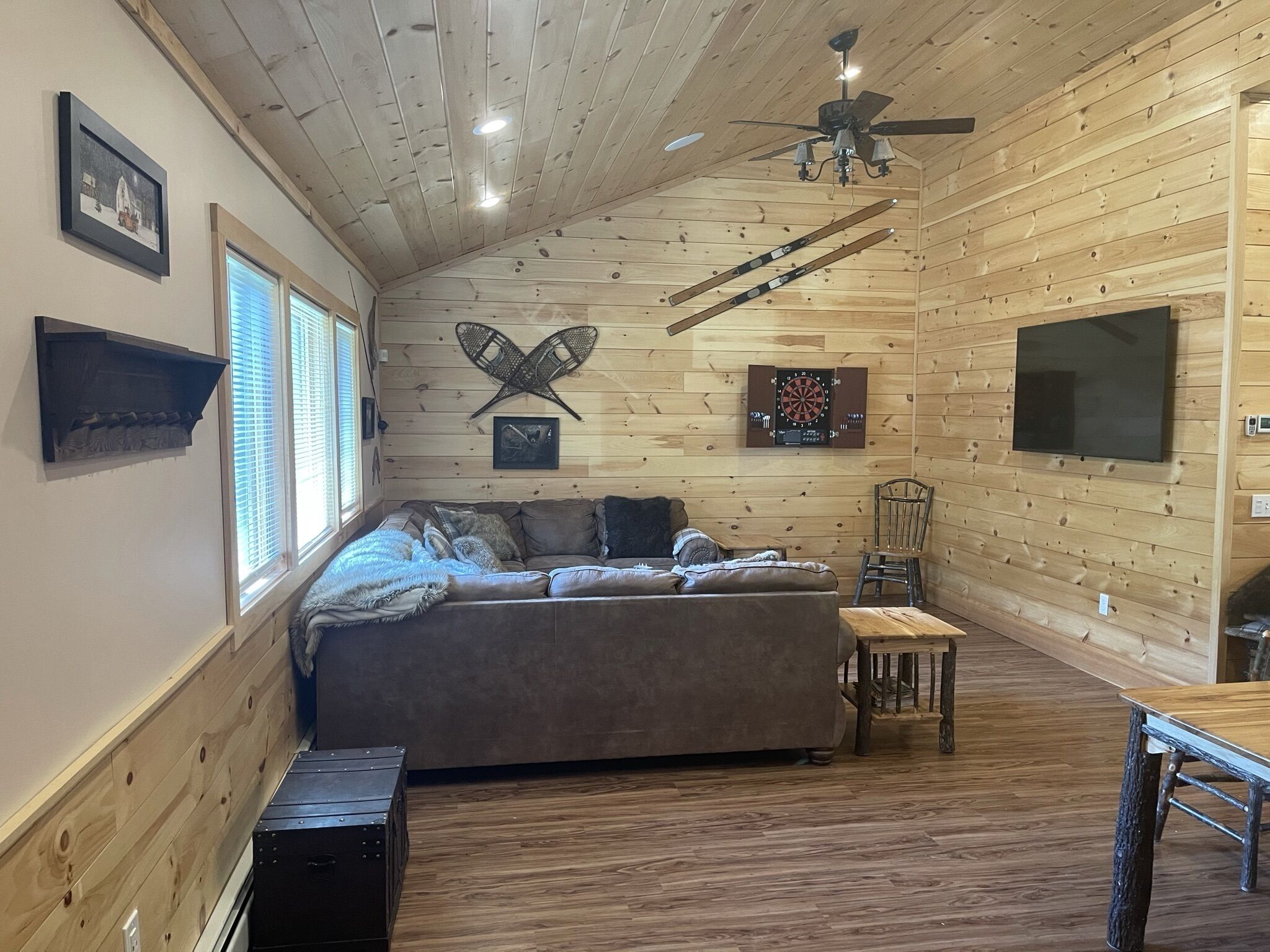 Ultimate Cabin Getaway with Hot-Tub and Fire Pit