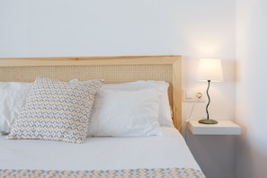 1 chambre, fer et planche à repasser, accès au Wi-Fi (inclus)