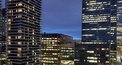 Captivating 2-bed Apartment in Canary Wharf London