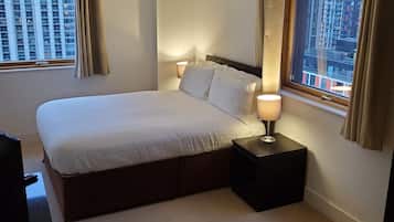 Apartment | 2 bedrooms, iron/ironing board, free WiFi, bed sheets