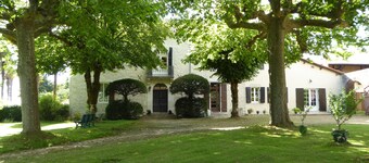Dans une Aile D'une Ancienne Maison de Maître