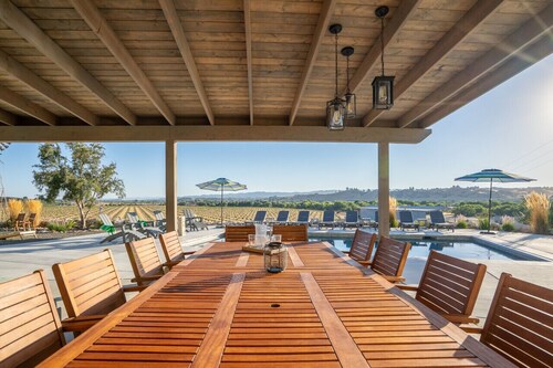 Orchard House - Country setting for a get away gathering!