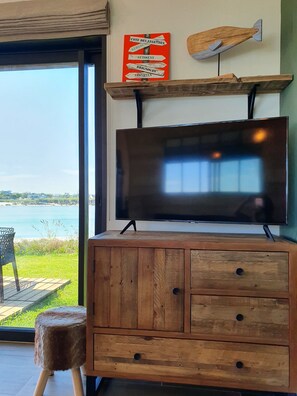 Interior - Ker-Ny direct beach access, feet in the water, 4 people (Kerlouan)