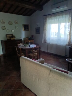 Smart TV - Cottage " I due Pini" (Cortona)