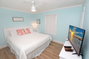 2 bedrooms, free WiFi - Beachside Villa South of 30A - 1 Minute Walk to Seagrove Beach (Santa Rosa Beach)