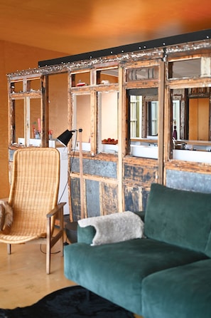 Interior - El Ray by Bloom Stays  -  designer house on the beachfront, a great location! (Dungeness)