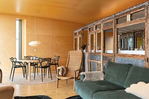 Interior - El Ray by Bloom Stays  -  designer house on the beachfront, a great location! (Dungeness)